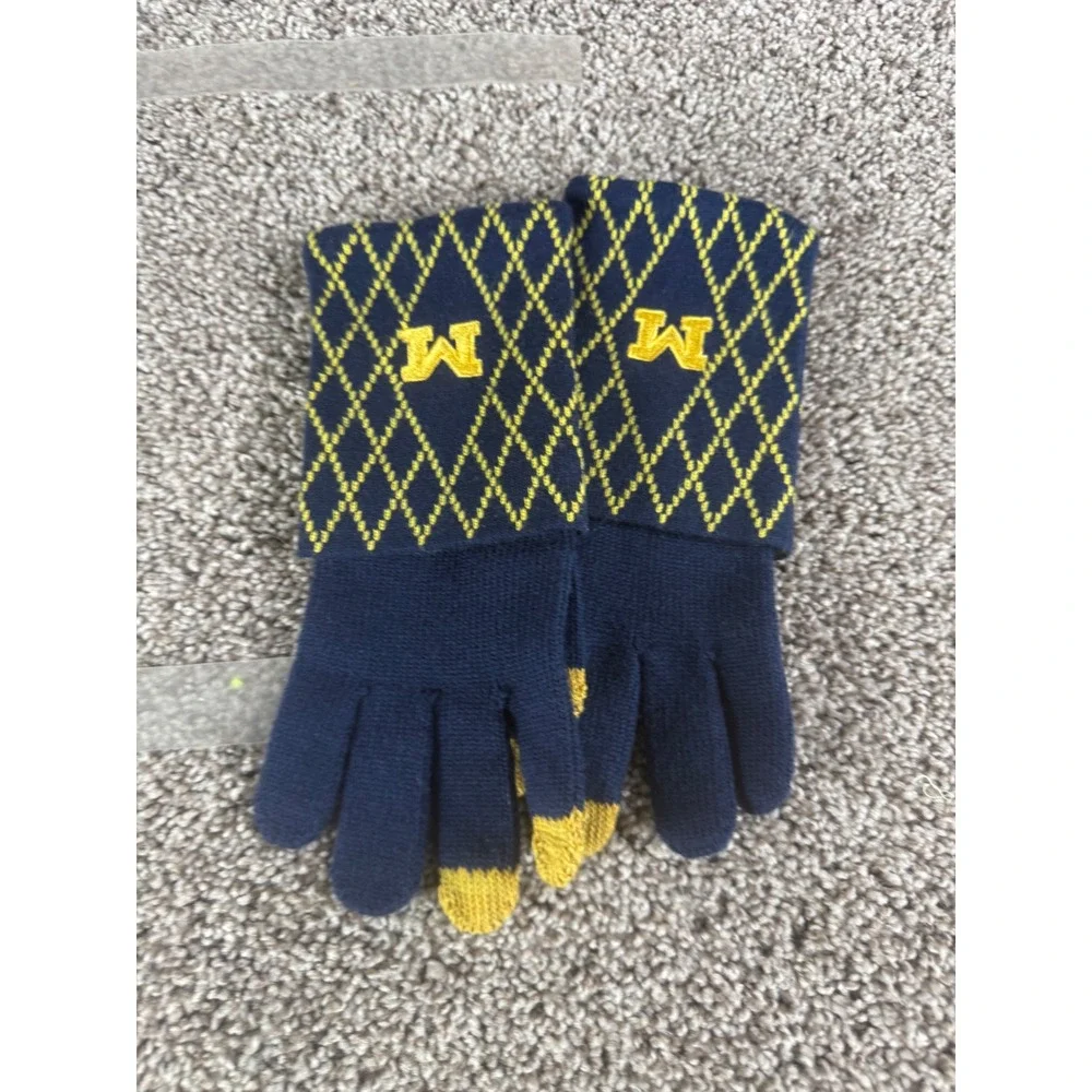 Michigan Wolverines NCAA Knit Touchscreen Gloves Navy Blue Maize Yellow One Size